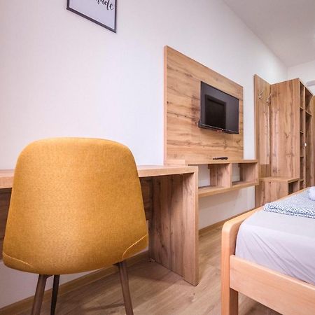 Zoe Pirot Apartman Kültér fotó