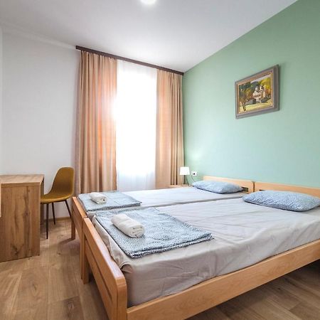 Zoe Pirot Apartman Kültér fotó