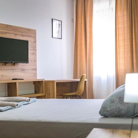 Zoe Pirot Apartman Kültér fotó