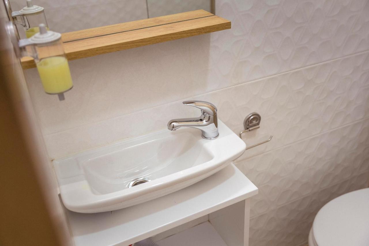Zoe Pirot Apartman Kültér fotó