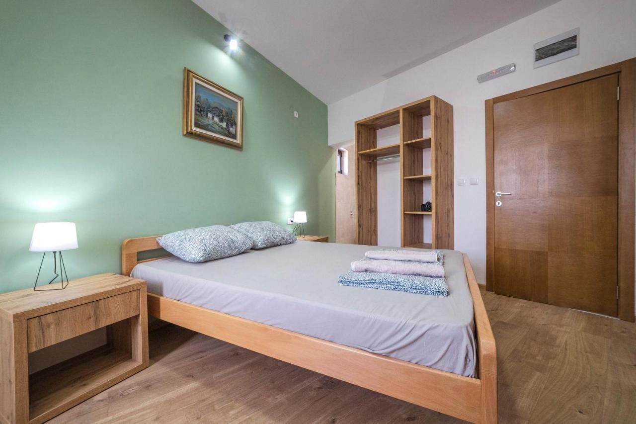Zoe Pirot Apartman Kültér fotó