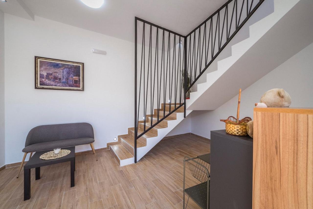 Zoe Pirot Apartman Kültér fotó