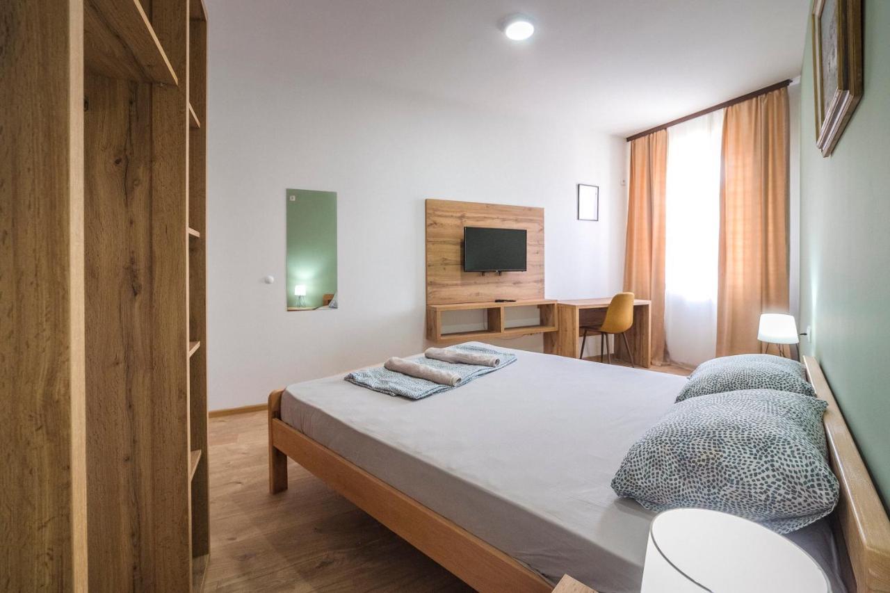Zoe Pirot Apartman Kültér fotó