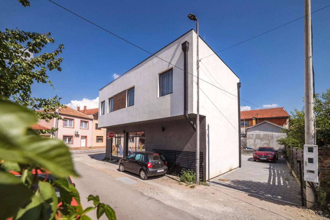 Zoe Pirot Apartman Kültér fotó