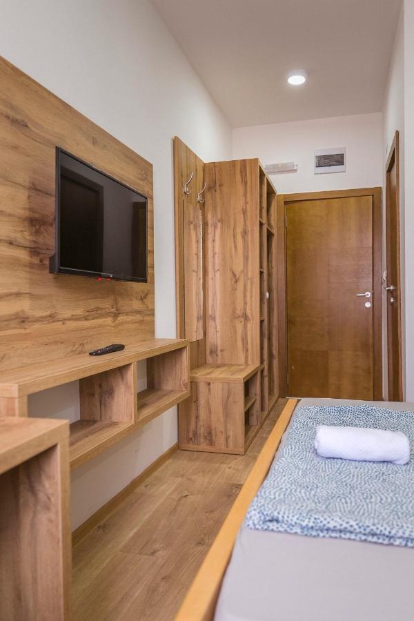 Zoe Pirot Apartman Kültér fotó