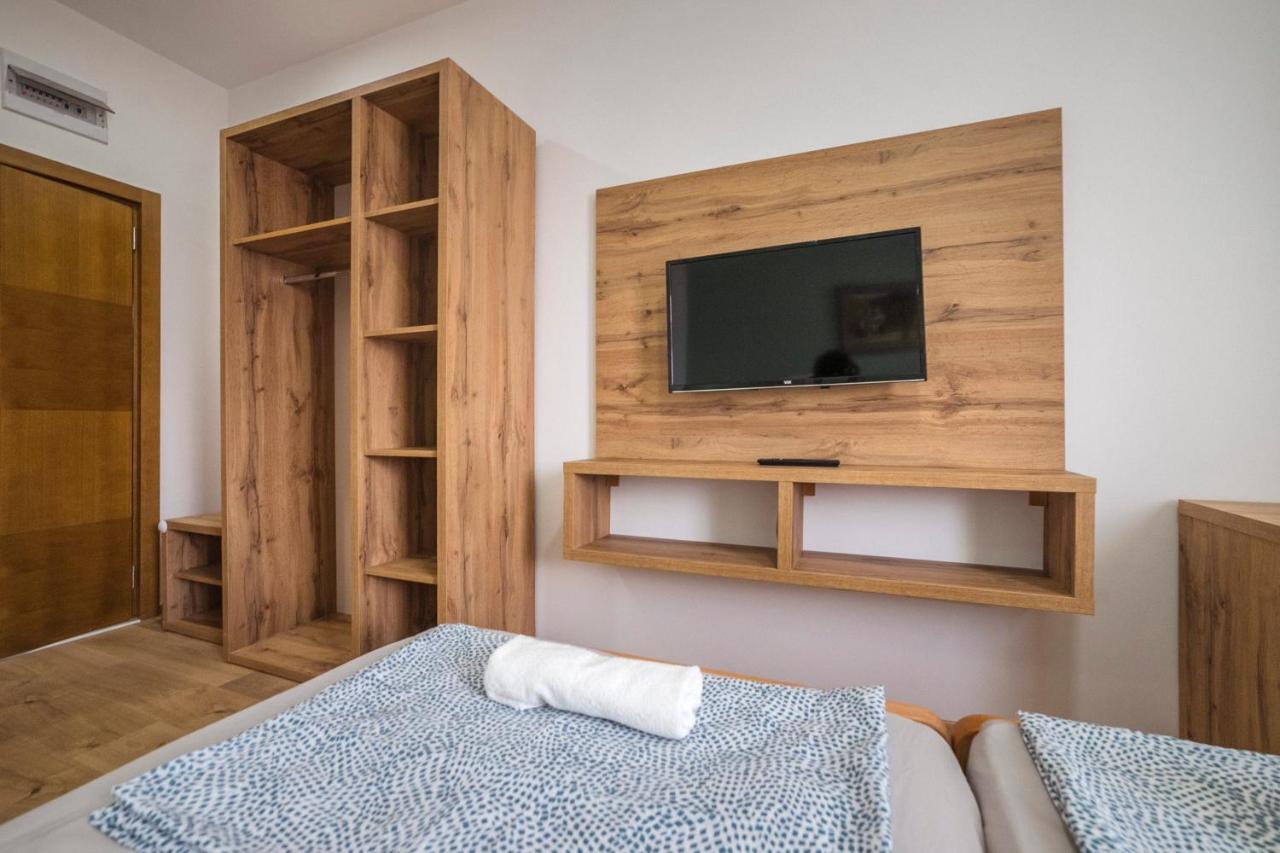 Zoe Pirot Apartman Kültér fotó